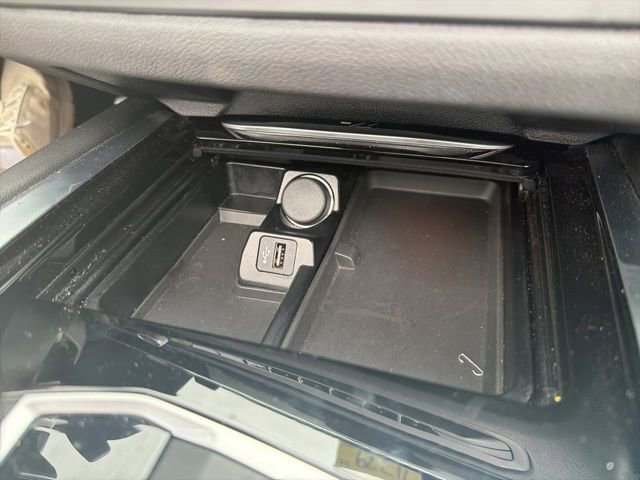 Used 2022 BMW Z4 M40i w/ Premium Package image 35