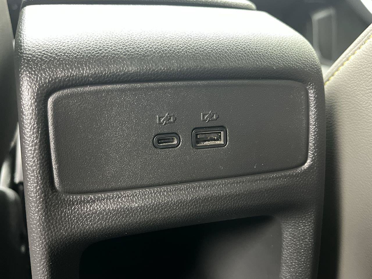 Used 2024 Chevrolet Trax ACTIV w/ Driver Confidence Package FWD image 11