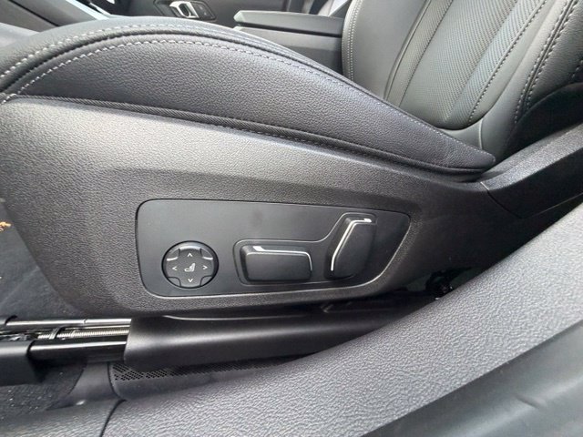 New 2026 BMW 330i Sedan w/ Convenience Package RWD image 16