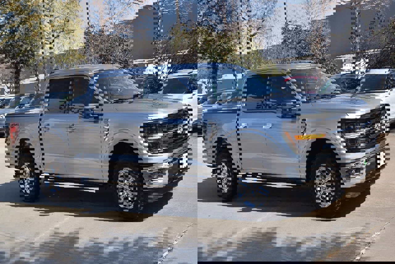 Used 2025 Ford F150 XLT w/ Equipment Group 301A Standard image 5