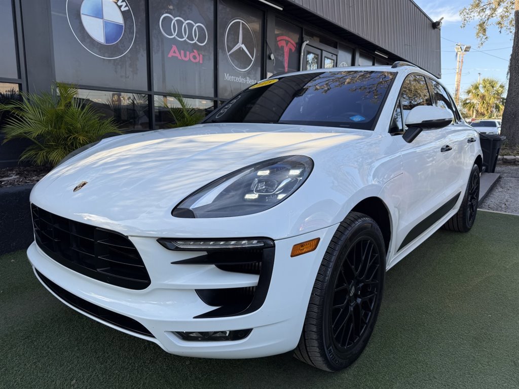 Used 2018 Porsche Macan GTS image 1