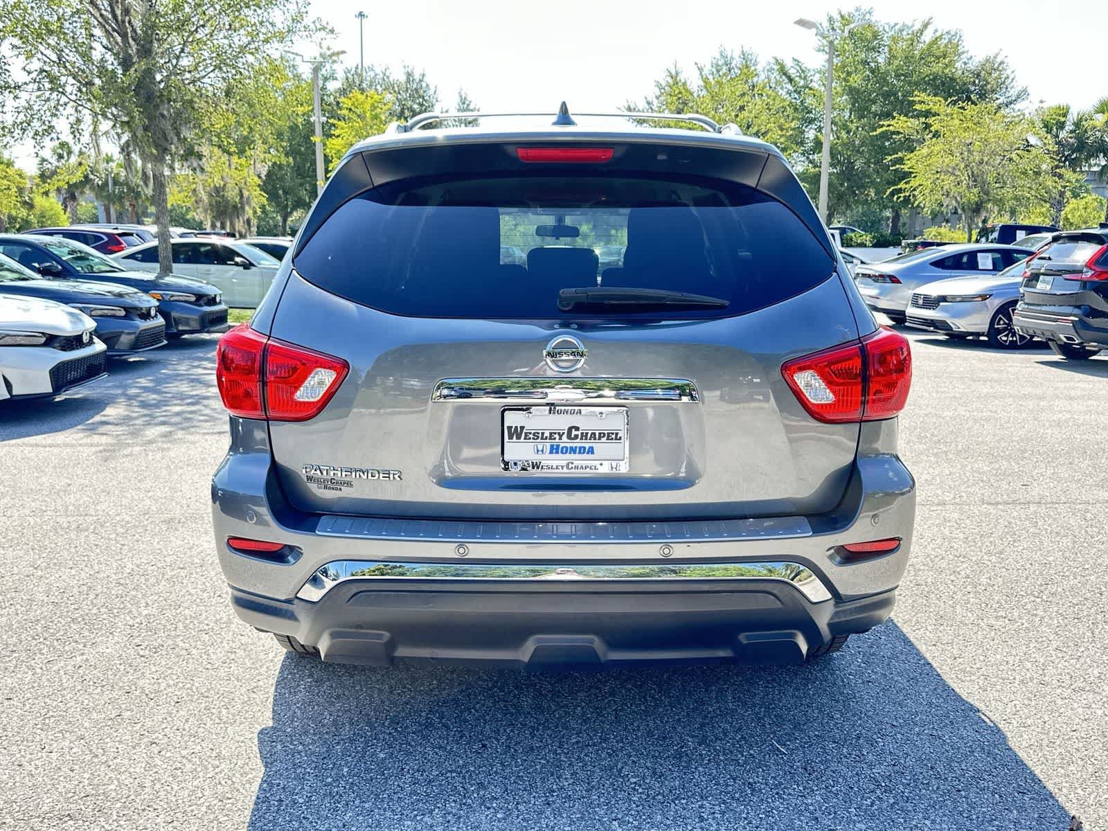 Used 2020 Nissan Pathfinder S FWD image 5