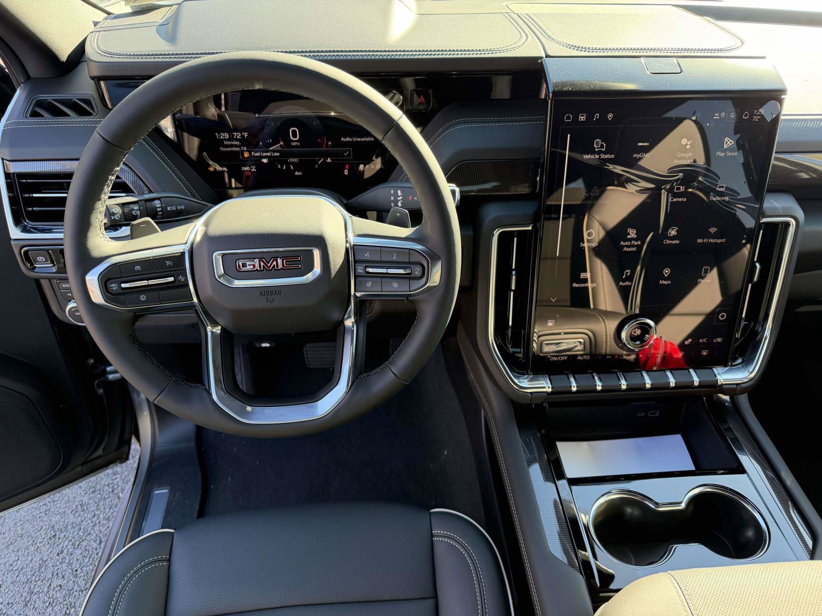 New 2026 GMC Yukon XL Elevation AWD/4WD image 9