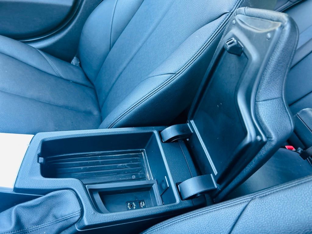 Used 2015 BMW 320i Sedan RWD image 41