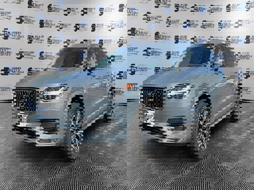 Certified 2022 Volvo XC90 T6 Momentum w/ Advanced Package