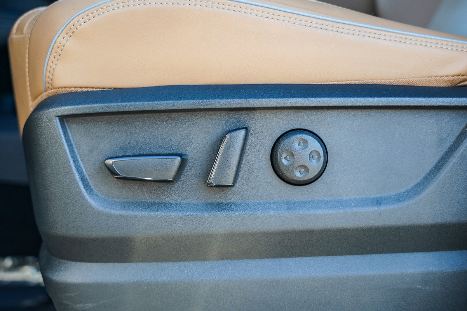 Used 2025 INFINITI QX80 Luxe image 28