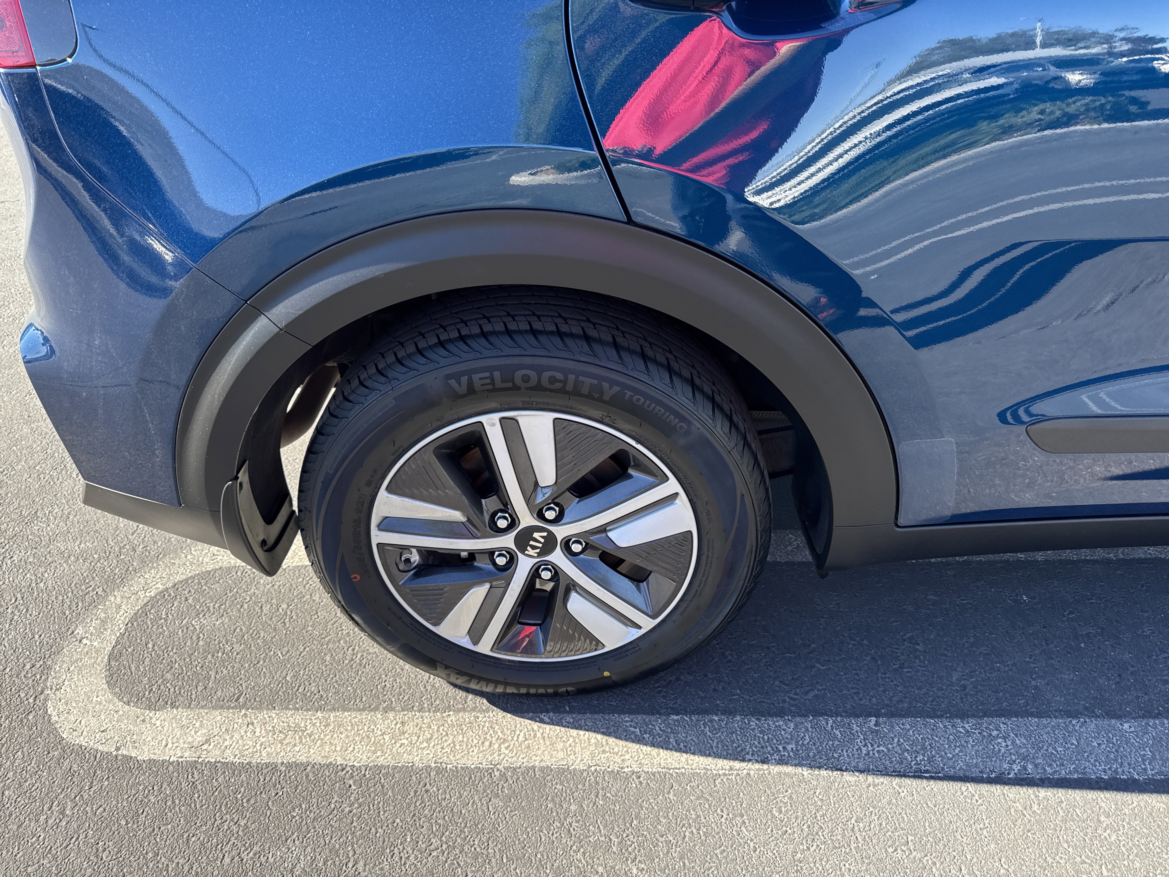 Certified 2020 Kia Niro LXS image 18