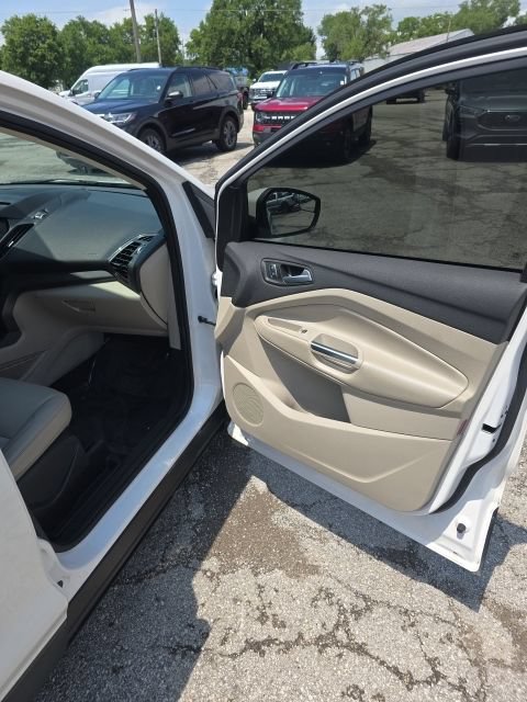 Used 2018 Ford Escape SEL FWD image 30