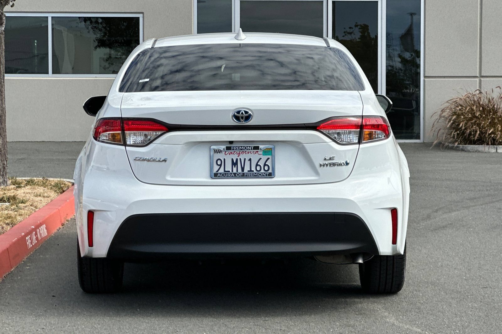 Used 2024 Toyota Corolla LE w/ LE Convenience Package FWD image 5