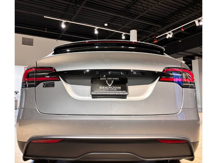 Used 2025 Tesla Model X image 12