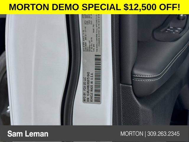 New 2025 Jeep Grand Cherokee Limited w/ Black Appearance Package image 33