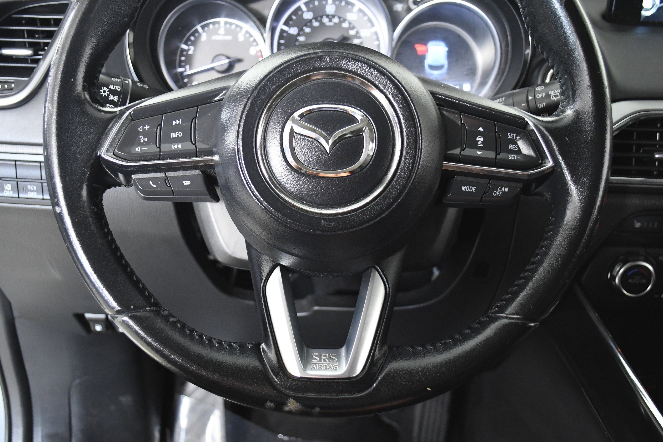 Used 2018 MAZDA CX-9 Touring image 10