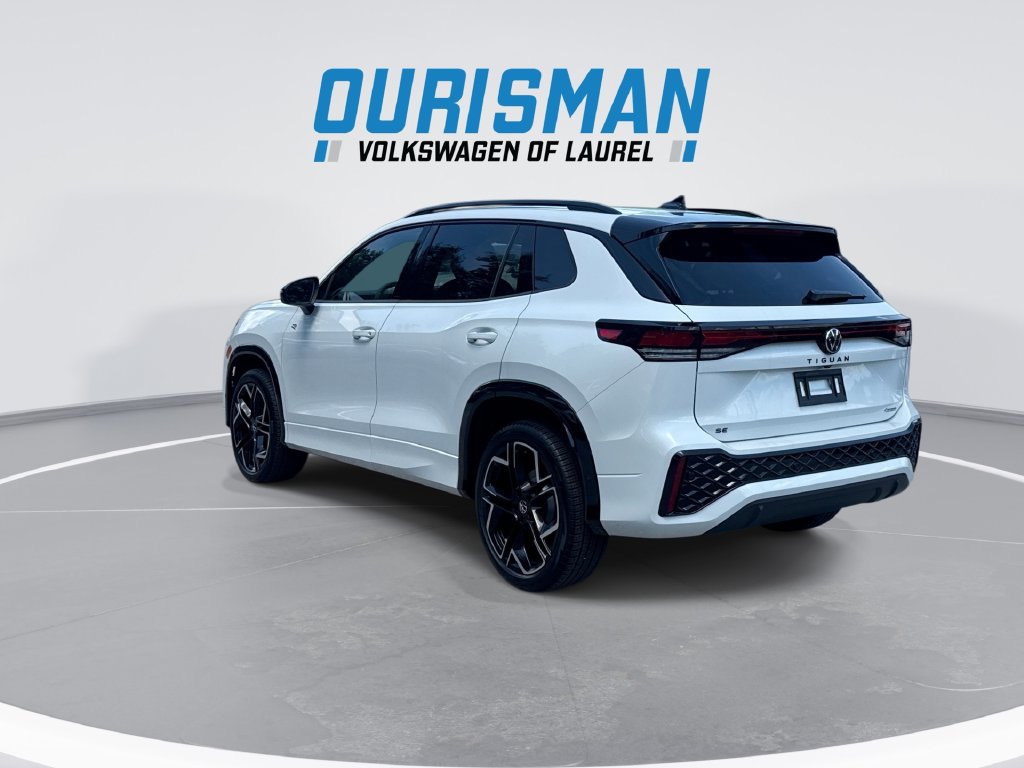 New 2026 Volkswagen Tiguan SE R-Line AWD/4WD image 6