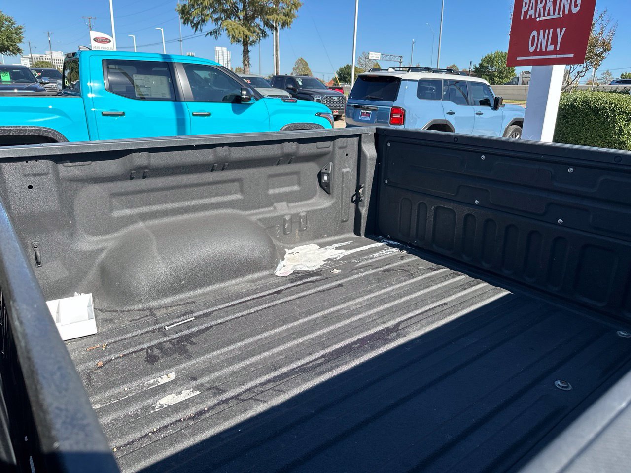 Used 2021 Toyota Tundra SR5 w/ SR5 Upgrade Package AWD/4WD image 4