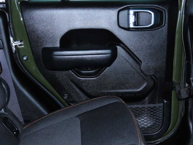 Used 2023 Jeep Gladiator Mojave w/ Cold Weather Group image 23