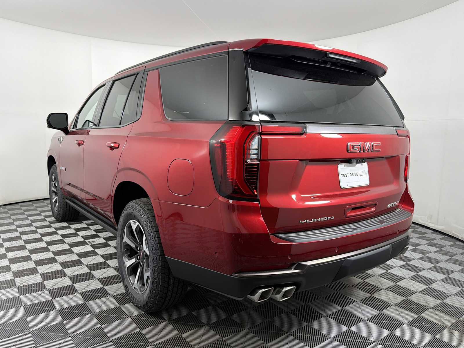 New 2026 GMC Yukon AT4 Ultimate w/ LPO, Floor Liner Package AWD/4WD image 4