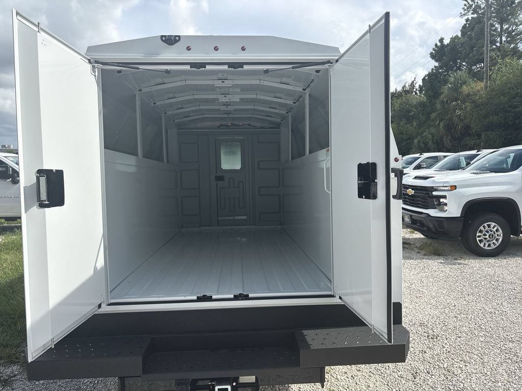 New 2026 Chevrolet Express 3500 w/ Power Convenience Package RWD image 9