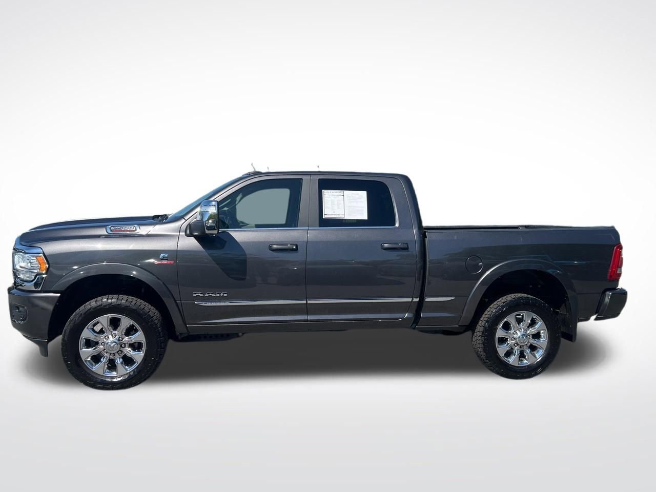 Used 2023 RAM 2500 Limited AWD/4WD image 2