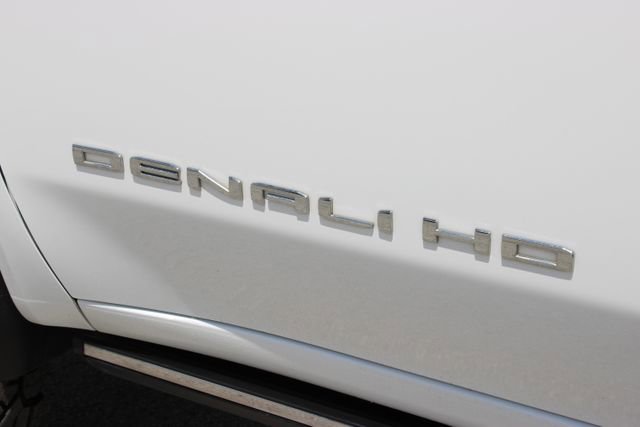 Used 2024 GMC Sierra 3500 Denali Ultimate AWD/4WD image 20