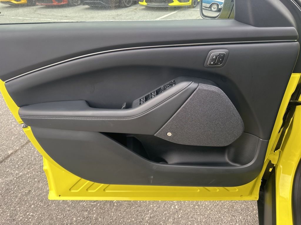 Used 2025 Ford Mustang Mach-E Premium image 26