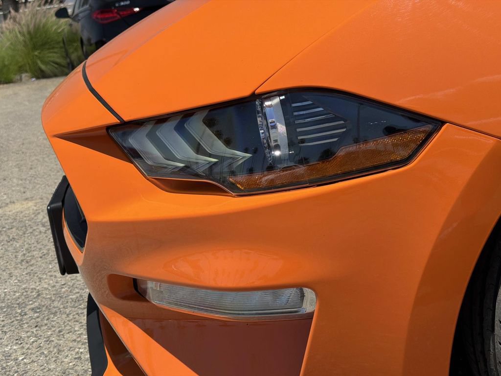Used 2021 Ford Mustang GT w/ Black Accent Package RWD image 9