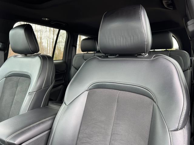 Used 2024 Jeep Grand Cherokee Altitude image 13