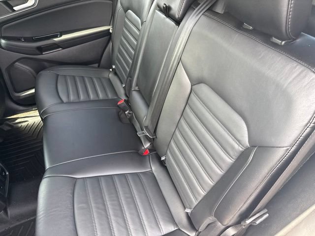 Used 2018 Ford Edge SEL w/ Equipment Group 201A FWD image 37