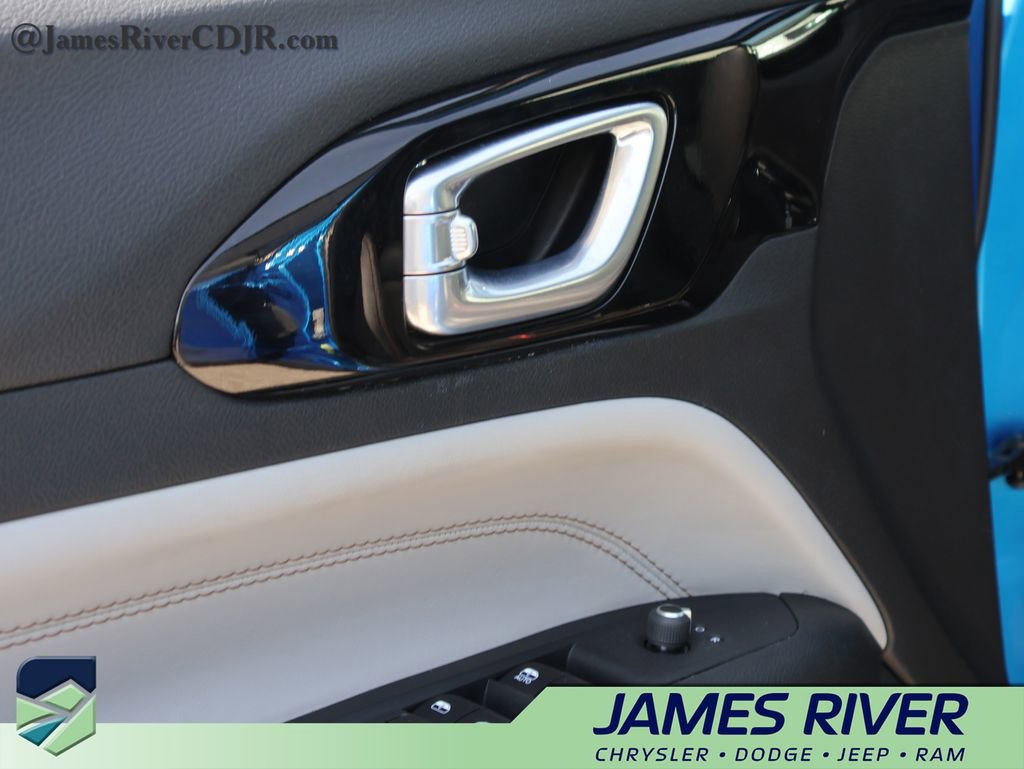 Used 2024 Jeep Compass Limited image 21