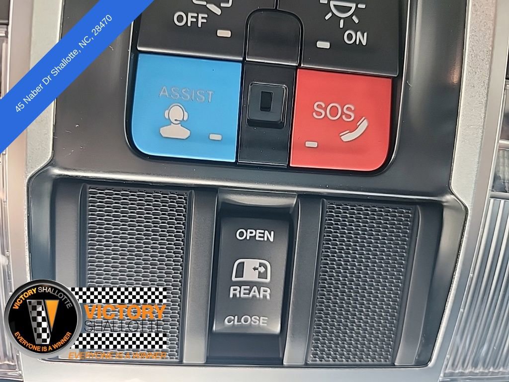 New 2025 RAM 1500 4x4 Crew Cab image 42