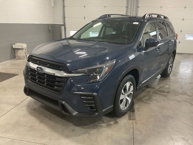 Used 2024 Subaru Ascent Premium w/ Convenience Package image 3