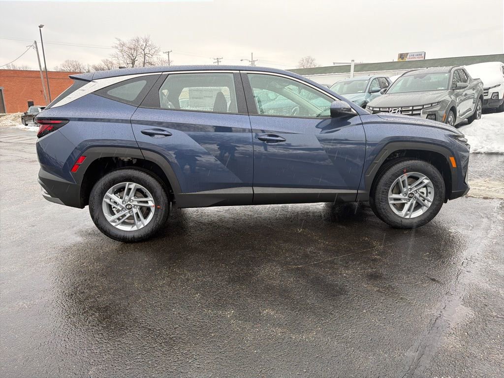 New 2026 Hyundai Tucson SE image 8