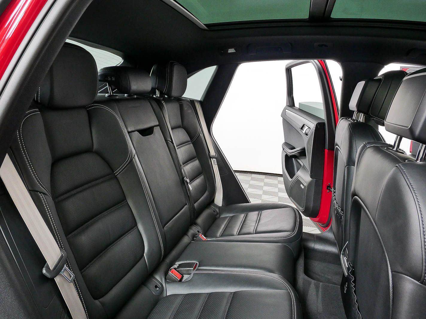 Used 2022 Porsche Macan S AWD/4WD image 20