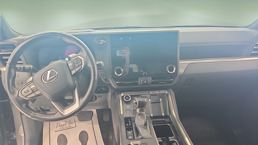 Certified 2024 Lexus GX 550 w/ Accessory Package (2T) AWD/4WD image 20