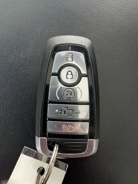 Certified 2022 Ford F150 Raptor w/ Equipment Group 801A High image 35