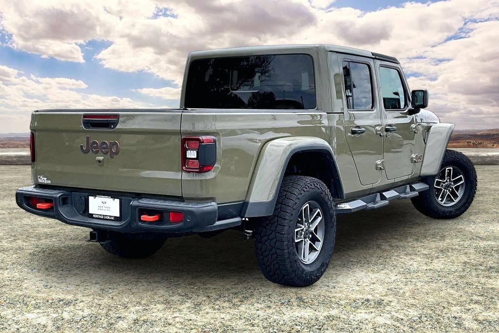 Used 2025 Jeep Gladiator Mojave AWD/4WD image 5