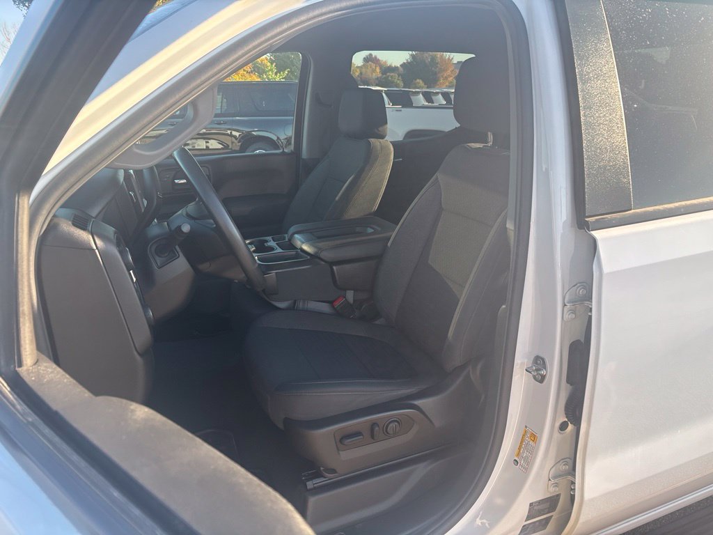 Used 2022 Chevrolet Silverado 1500 Custom Trail Boss w/ LPO, Dark Essentials Package AWD/4WD image 21