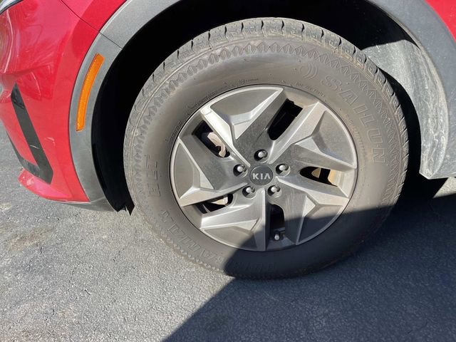 Used 2021 Kia Sorento EX image 7