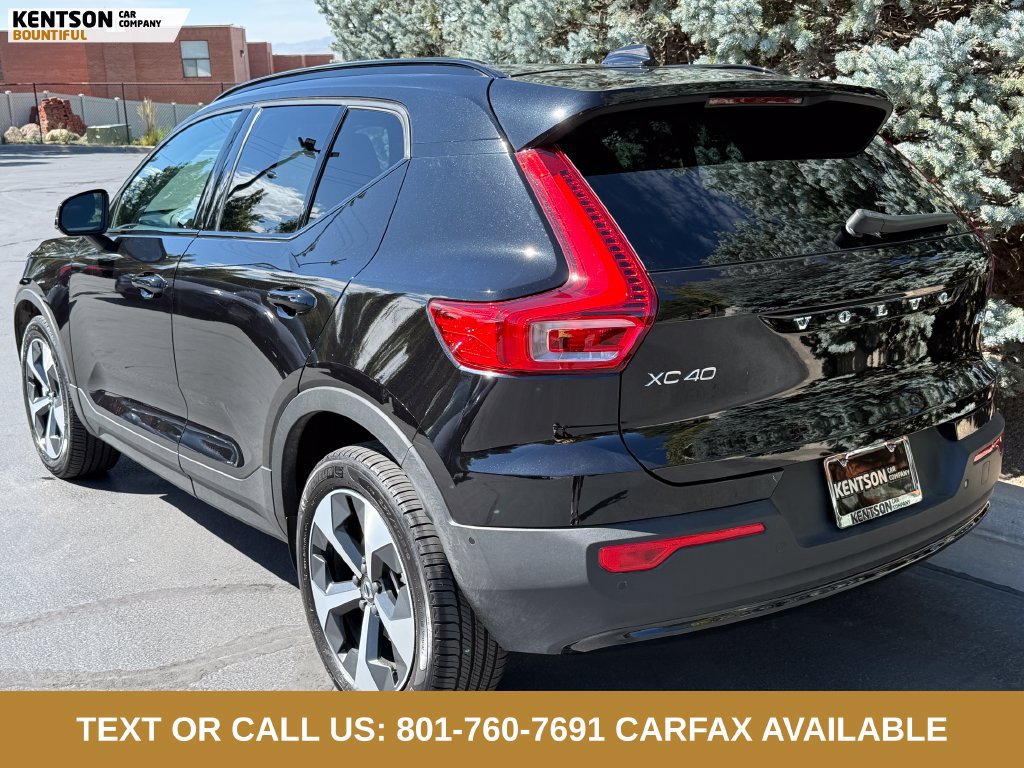 Used 2026 Volvo XC40 B5 Plus AWD/4WD image 6
