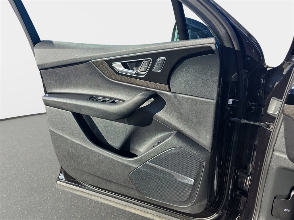 Used 2019 Audi Q7 3.0T Premium Plus w/ Premium Plus Package image 28