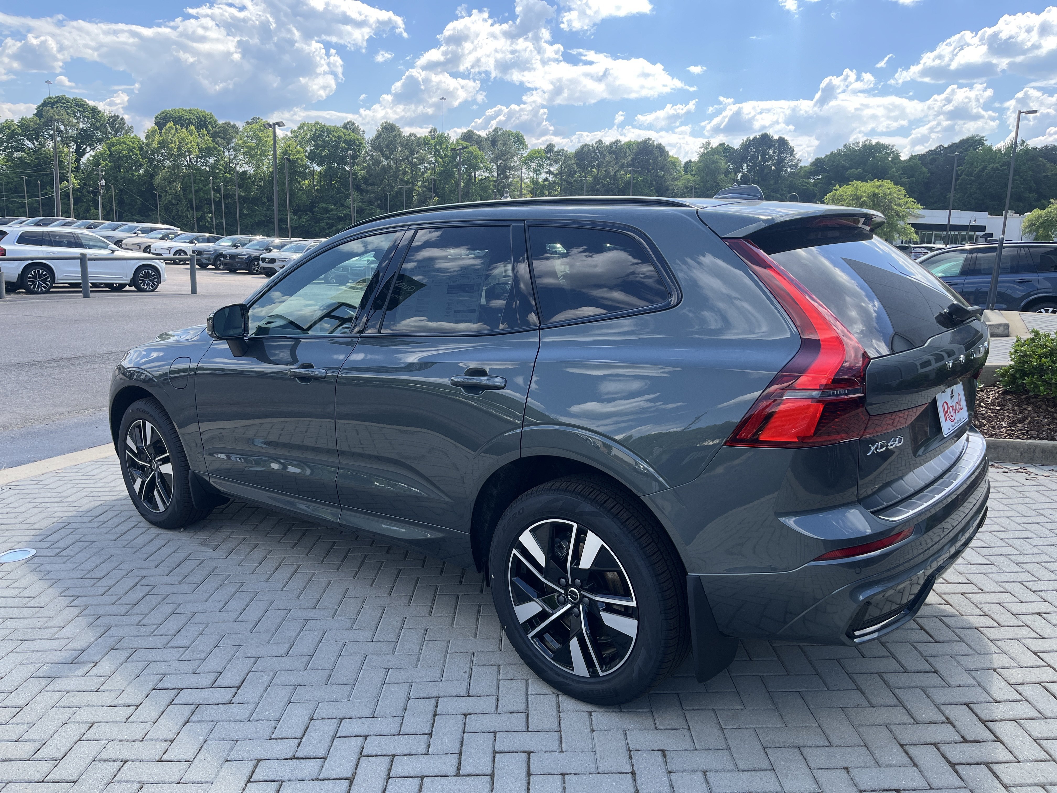 New 2026 Volvo XC60 T8 Core w/ Protection Package Premier AWD/4WD image 3
