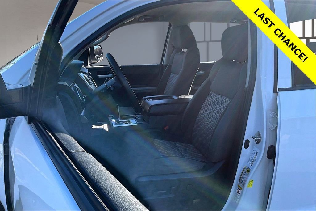 Used 2018 Toyota Tundra SR5 w/ TRD Off Road Package image 26