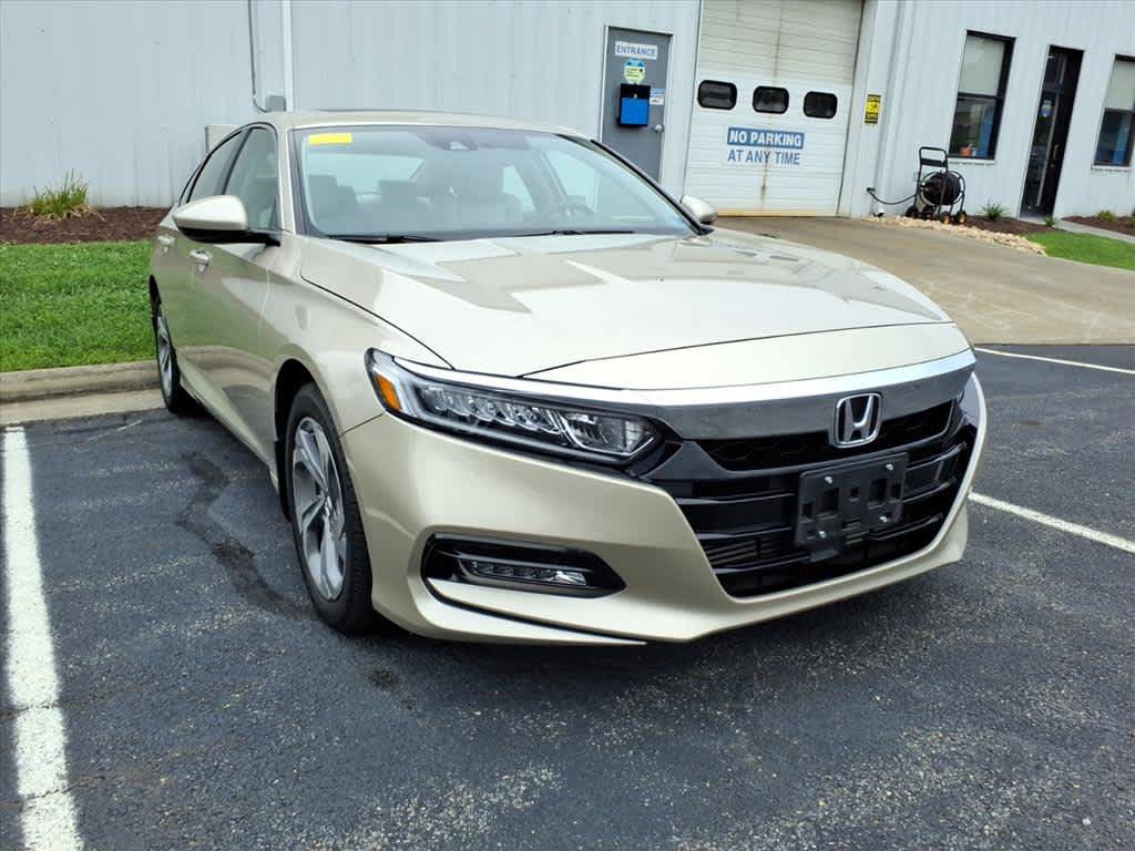 Certified 2018 Honda Accord EX image 9