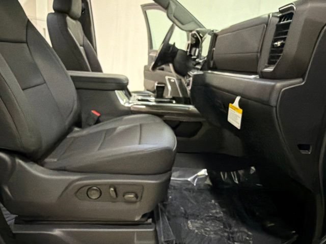 New 2026 Chevrolet Silverado 1500 LTZ w/ Technology Package AWD/4WD image 24
