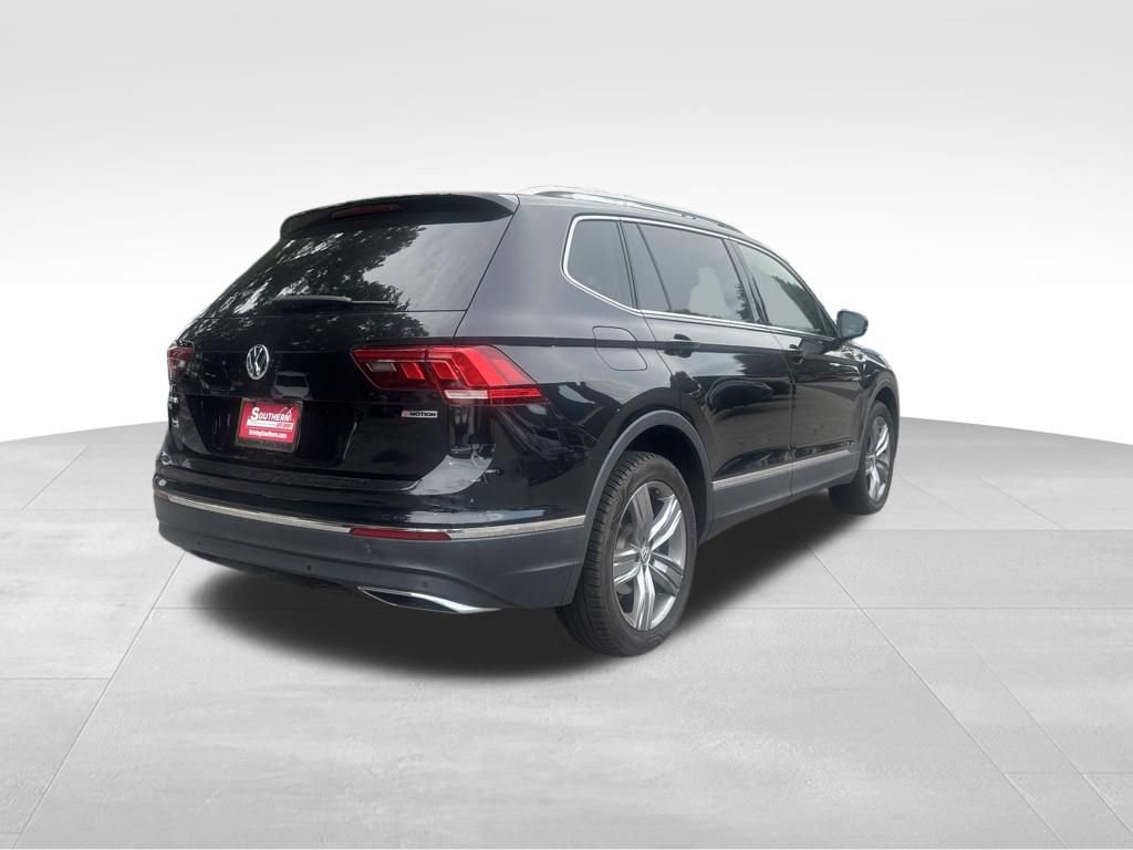 Used 2021 Volkswagen Tiguan SEL AWD/4WD image 35