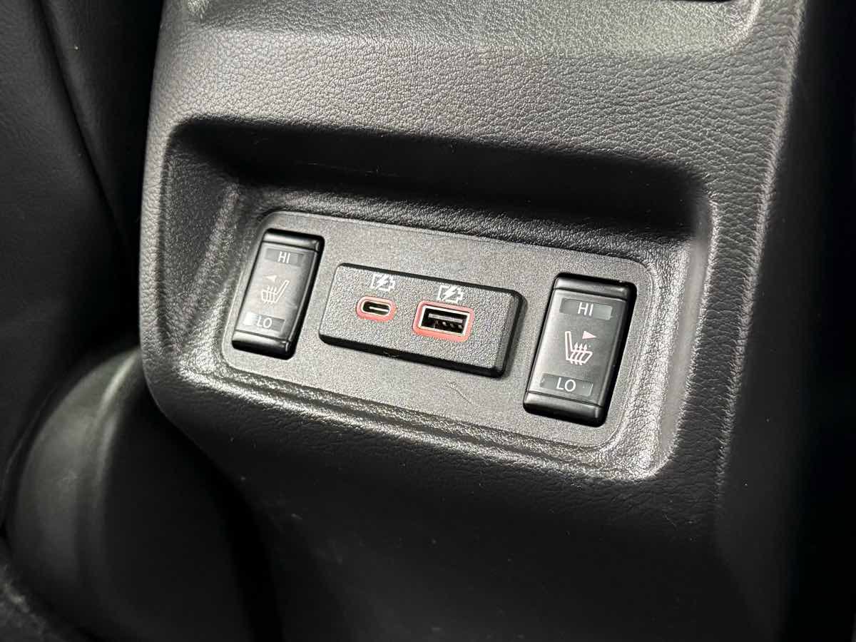 Used 2023 Nissan Maxima SL image 27