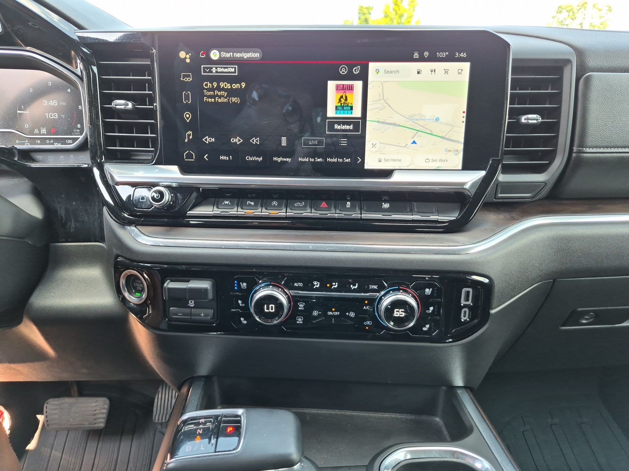 Used 2023 GMC Sierra 1500 SLT w/ SLT Premium Package AWD/4WD image 22