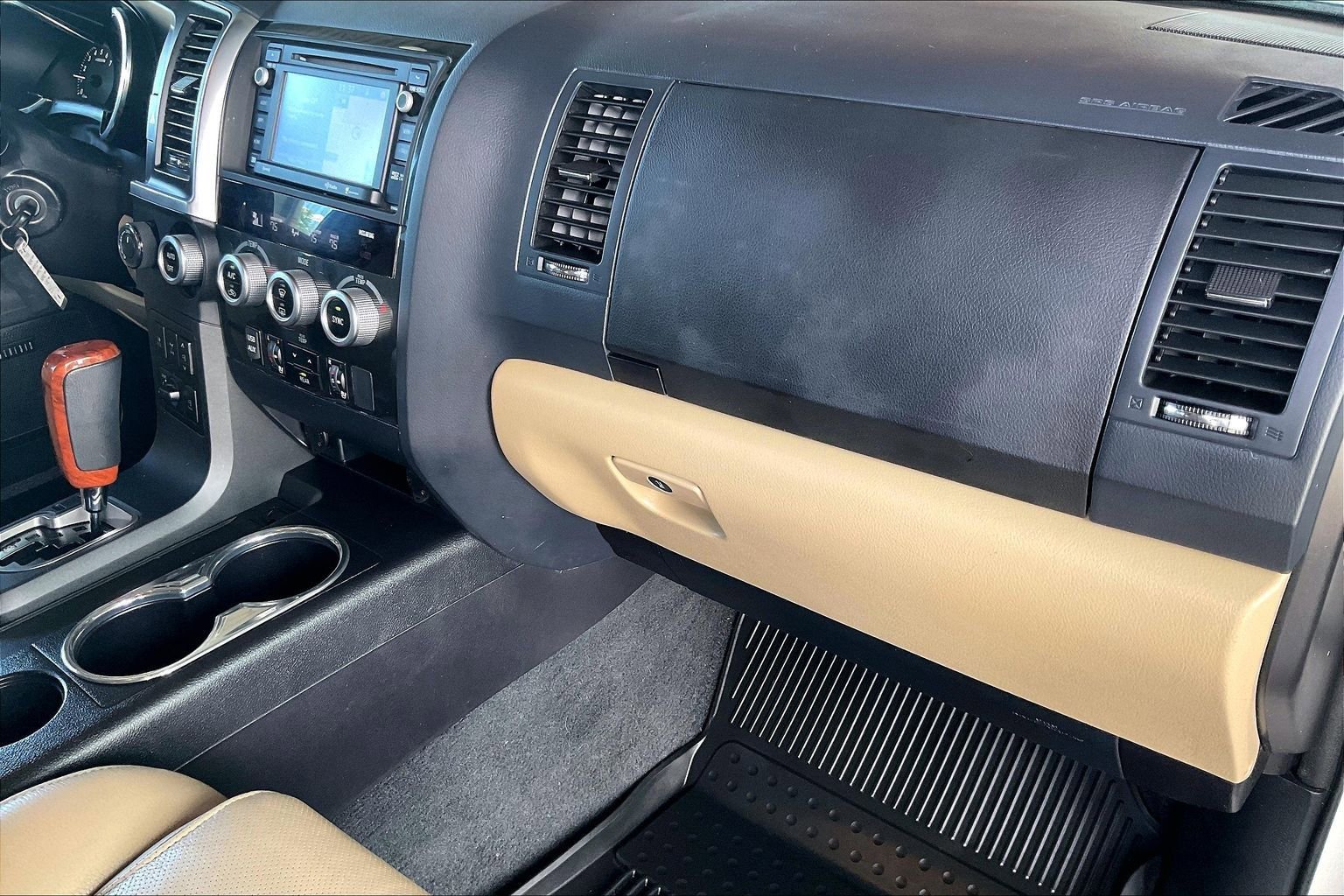 Used 2019 Toyota Sequoia Platinum AWD/4WD image 20