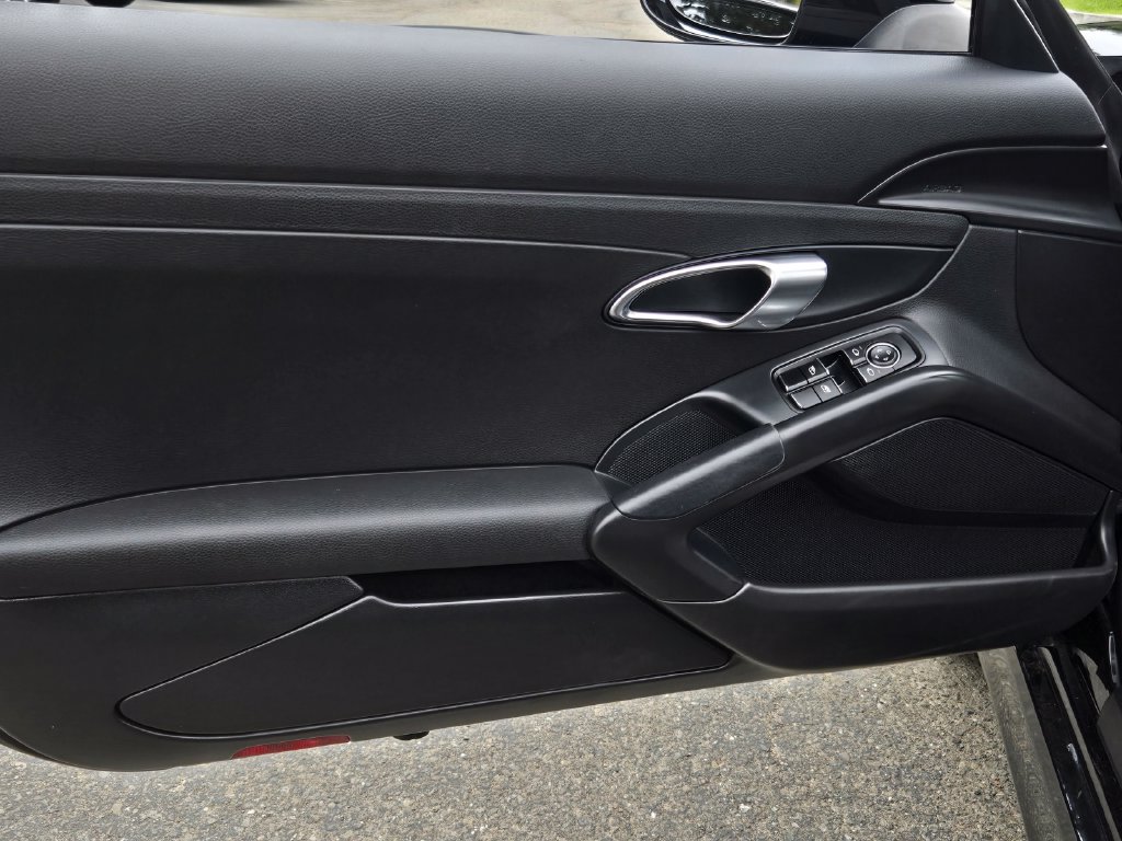 Used 2015 Porsche Boxster RWD image 13