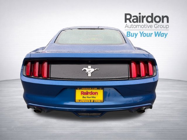 Used 2017 Ford Mustang Coupe RWD image 6