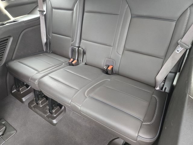Used 2021 GMC Yukon Denali w/ Advanced Technology Package RWD image 30